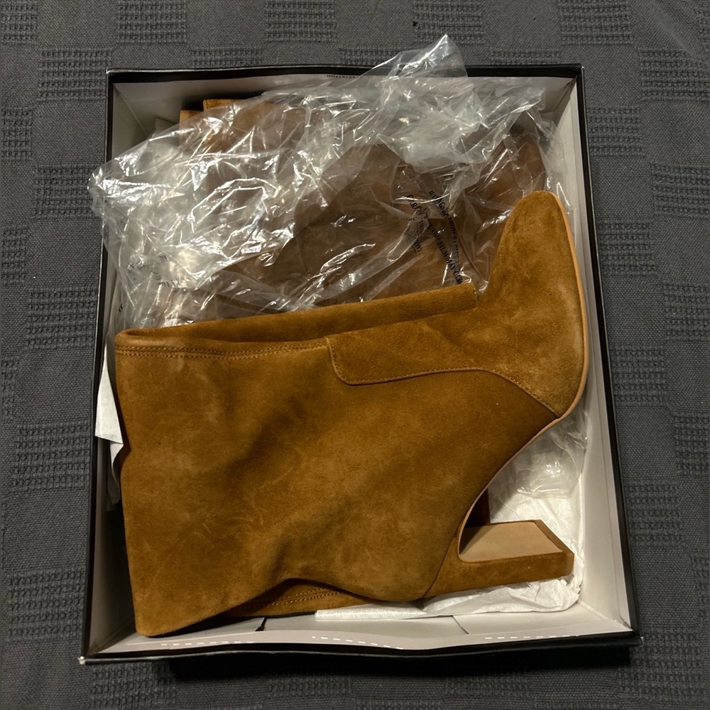 NWT NIB Dolce Vita Coop Tall Suede Boots Dark Saddle Brown Size 8 - Picture 12 of 14